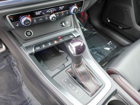 Used 2025 Audi Q3 2.0T Premium Plus w/ Premium Plus Package image 23