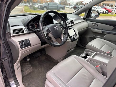 Used 2016 Honda Odyssey EX-L image 23