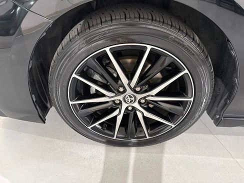 Used 2022 Toyota Camry SE w/ Audio Upgrade Package FWD image 4