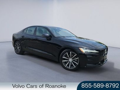 Certified 2022 Volvo S60 B5 Momentum w/ Protection Package Premier