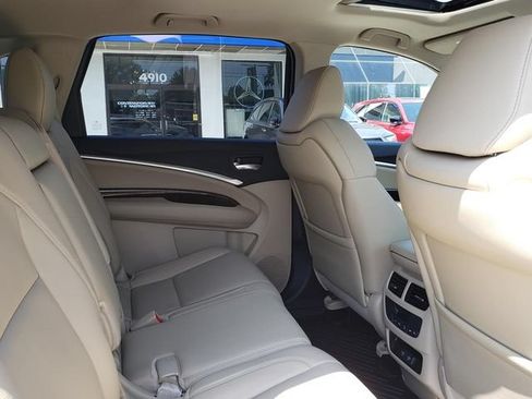 Used 2017 Acura MDX w/ Technology Package AWD/4WD image 19
