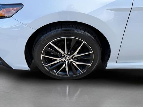 Used 2023 Toyota Camry SE FWD image 19