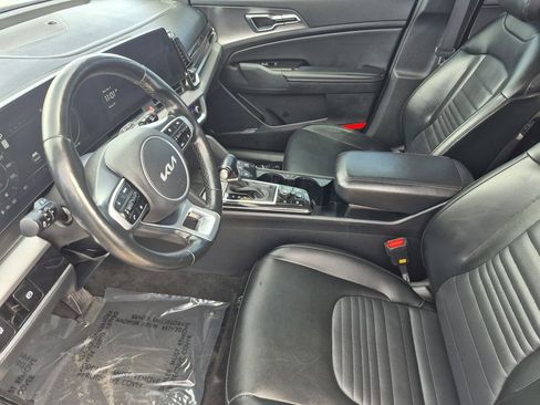 Used 2023 Kia Sportage SX image 11
