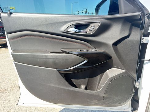 Used 2026 Chevrolet Trax RS w/ Driver Confidence Package FWD image 32