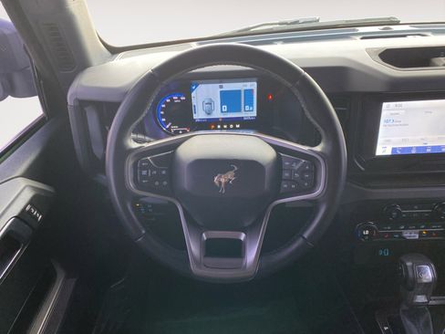 Used 2021 Ford Bronco Black Diamond image 13