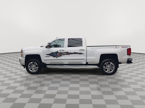 Used 2016 Chevrolet Silverado 2500 High Country w/ Duramax Plus Package image 39