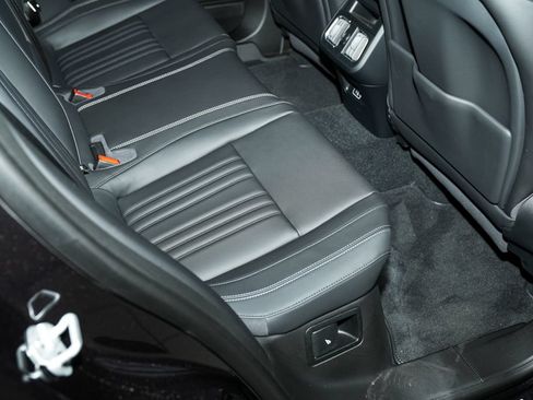 Used 2025 Maserati Grecale GT AWD/4WD image 59