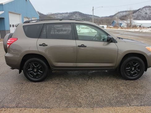 Used 2009 Toyota RAV4 4WD image 5
