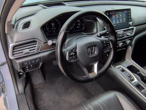 Used 2022 Honda Accord Touring image 14