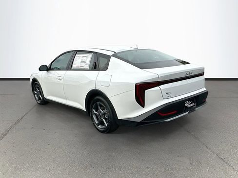 New 2025 Kia K4 LXS image 5