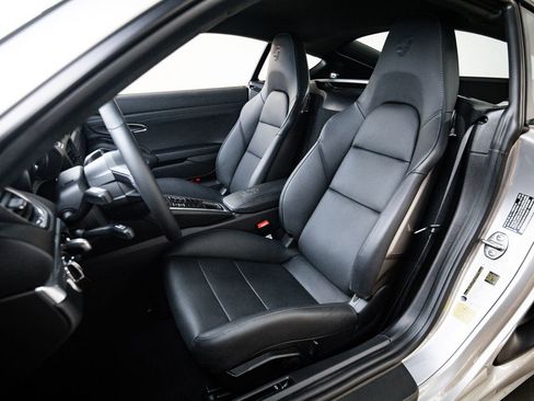 Certified 2025 Porsche 718 Cayman GTS RWD image 5