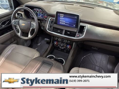 Used 2021 Chevrolet Tahoe LT w/ LT Signature Package image 16