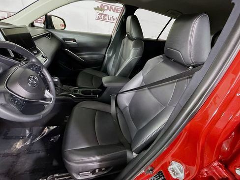 Certified 2024 Toyota Corolla Cross XLE AWD/4WD image 25