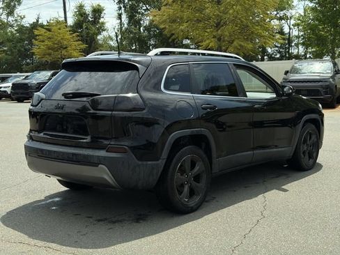 Used 2019 Jeep Cherokee Limited w/ Technology Group FWD image 4