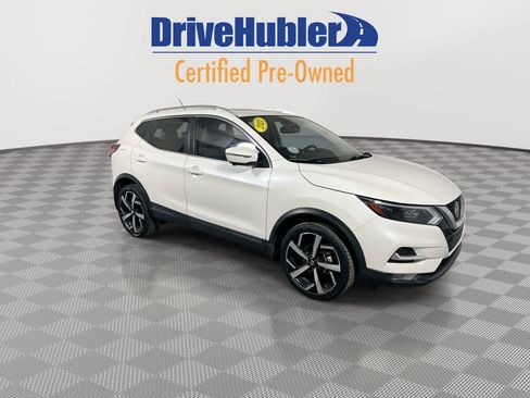 Used 2021 Nissan Rogue Sport SL w/ Premium Package image 2