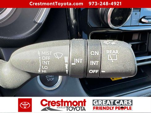 Certified 2025 Toyota Highlander XLE image 22