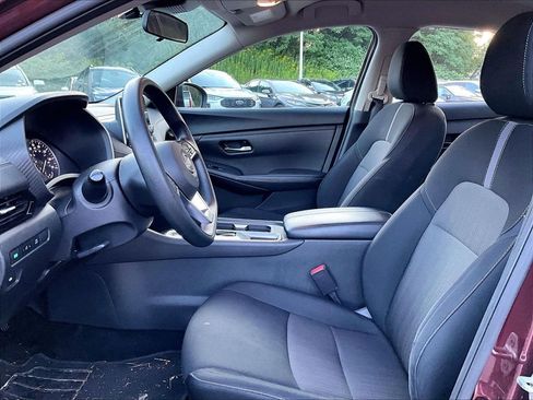 Used 2024 Nissan Sentra SV FWD image 4