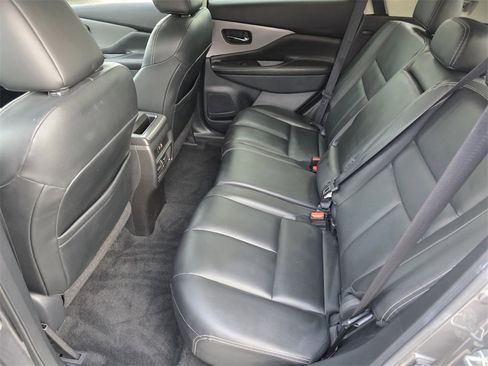 Used 2022 Nissan Murano SV image 13