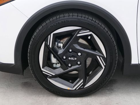 Certified 2025 Kia K4 EX image 11