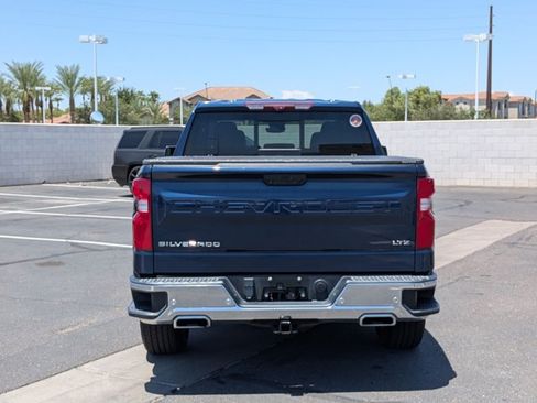 Used 2022 Chevrolet Silverado 1500 LTZ w/ LTZ Premium Package AWD/4WD image 6