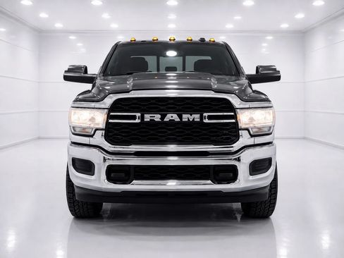 Used 2019 RAM 3500 Tradesman AWD/4WD image 8