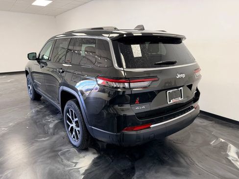 Used 2024 Jeep Grand Cherokee L Limited AWD/4WD image 22