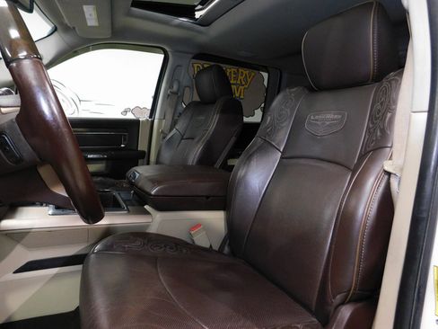 Used 2015 RAM 3500 Laramie Longhorn image 38