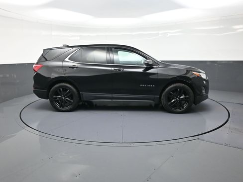 Used 2020 Chevrolet Equinox LT w/ Midnight Edition image 2