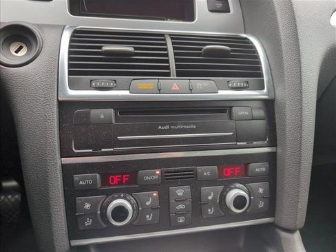 Used 2013 Audi Q7 3.0T S line Prestige w/ S Line Pkg image 12