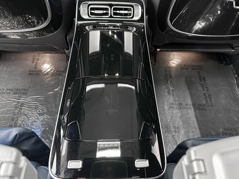 Used 2024 Mercedes-Benz Maybach S 680 4MATIC image 27