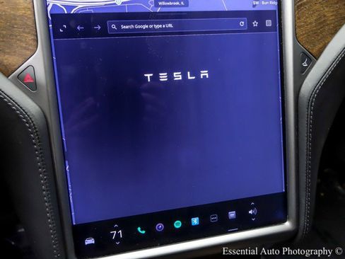 Used 2020 Tesla Model S Long Range Plus image 26