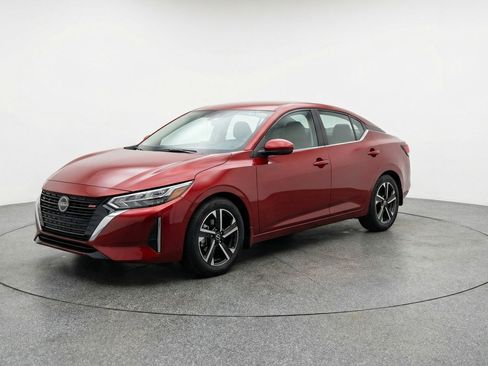 Used 2025 Nissan Sentra SV image 3