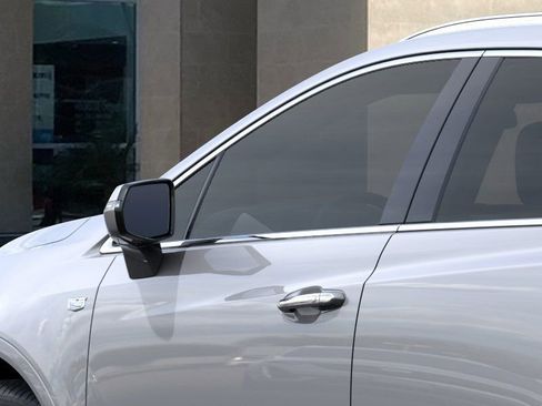 New 2025 Cadillac XT5 Luxury image 12