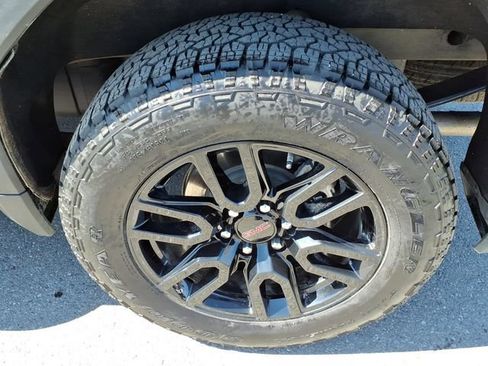 Used 2026 GMC Sierra 1500 Elevation AWD/4WD image 9