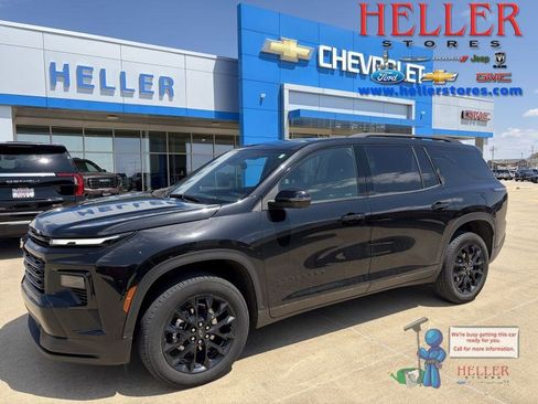 Used 2024 Chevrolet Traverse LT w/ Midnight/Sport Edition FWD image 1