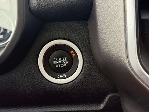 Used 2020 RAM 1500 Big Horn AWD/4WD image 22