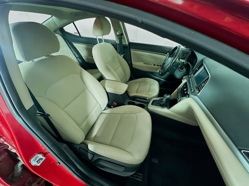 Used 2017 Hyundai Elantra Value Edition FWD image 32