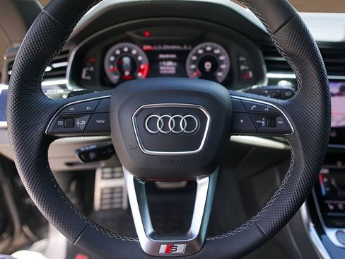 Used 2024 Audi SQ8 Premium Plus w/ S Sport Package AWD/4WD image 12