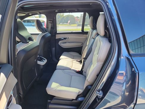 New 2026 Volvo XC90 B6 Ultra w/ Lounge Package image 13