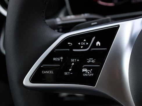 New 2025 Mercedes-Benz C 300 4MATIC Sedan image 19