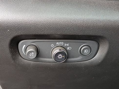 Used 2019 Chevrolet Traverse Premier image 26