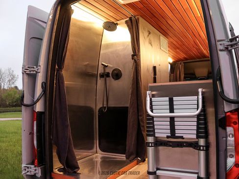 Used 2023 Mercedes-Benz Sprinter 2500 image 62