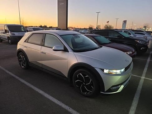 Used 2023 Hyundai Ioniq 5 SEL image 5