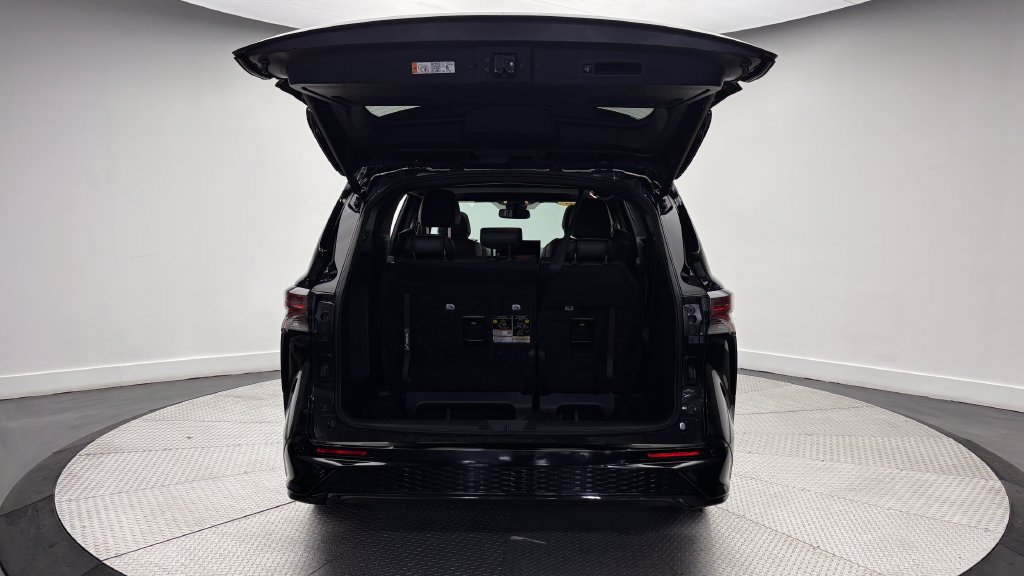 Certified 2026 Toyota Sienna XSE AWD/4WD image 43