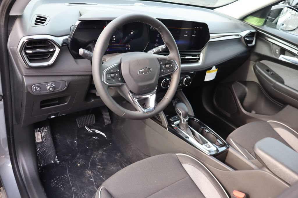 New 2026 Chevrolet TrailBlazer LT w/ Convenience Package FWD image 6