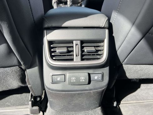 Used 2021 Subaru Outback Limited image 14