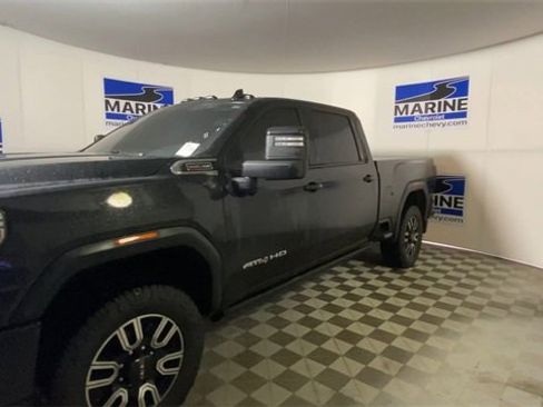 Used 2021 GMC Sierra 2500 AT4 w/ AT4 Premium Plus Package image 6