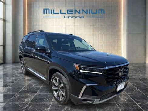 Used 2024 Honda Pilot Elite image 22