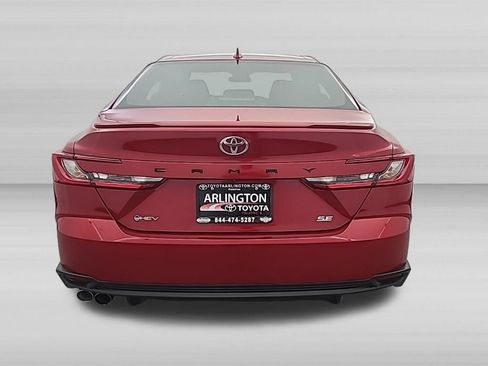 Used 2025 Toyota Camry SE FWD image 6