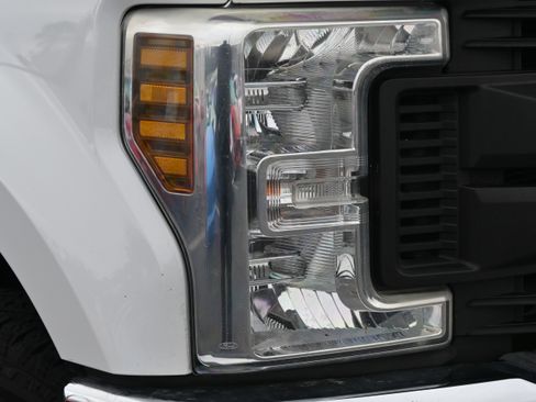 Used 2019 Ford F350 XL w/ Power Equipment Group image 12